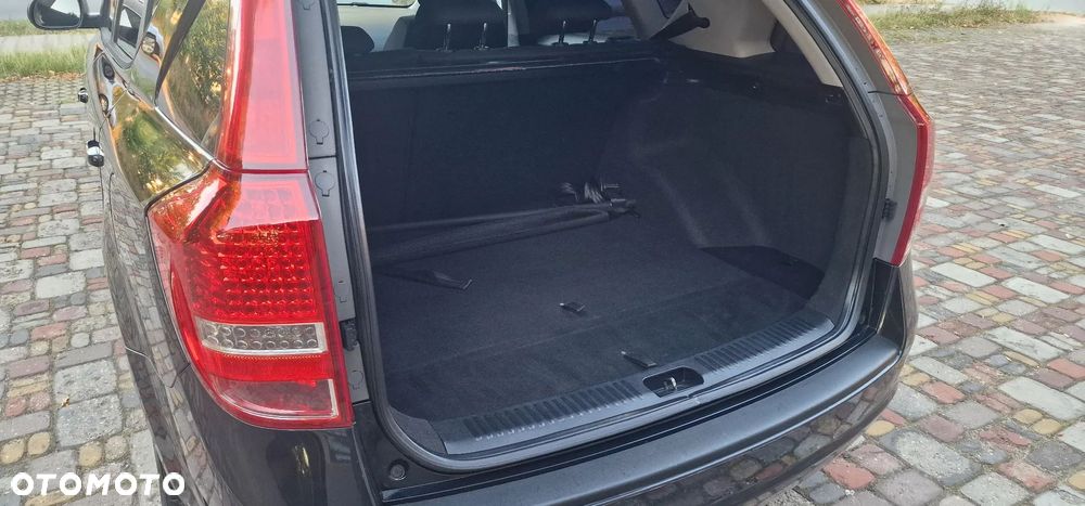 Kia Ceed 1.4 Comfort + - 22