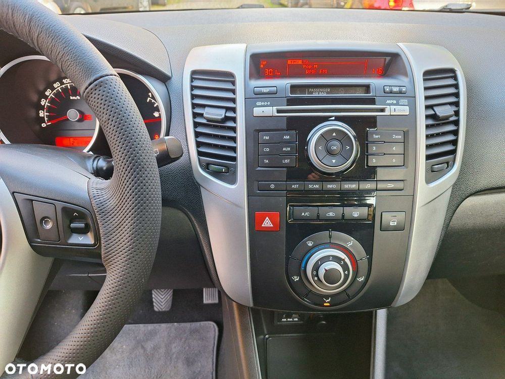 Kia Venga 1.4 CVVT Edition 7 - 10