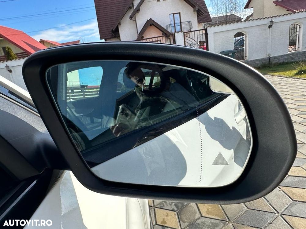 Mercedes-Benz GLC 250 d 4MATIC 9G-TRONIC AMG Line - 13