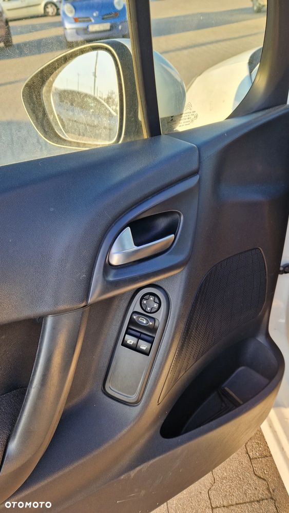 Citroën C3 Pure e-Tech VTi 82 ETG Tendance - 18