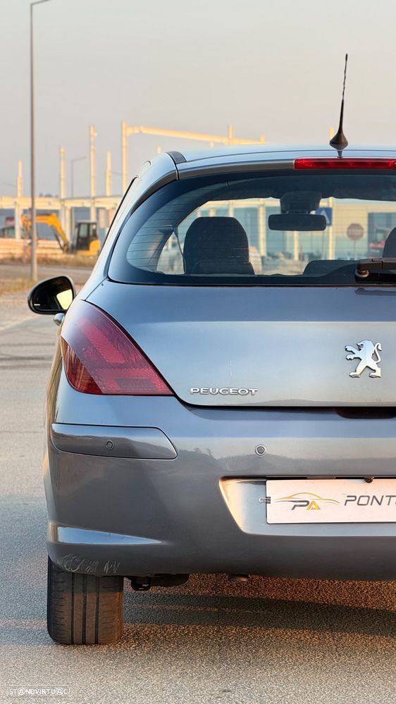 Peugeot 308 1.6 HDi Executive CMP6 - 5