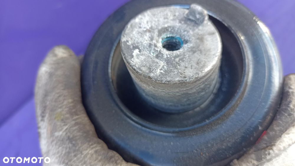 VW PHAETON 3.2 V6 PODUSZKA SILNIKA 3D0199381Q - 3