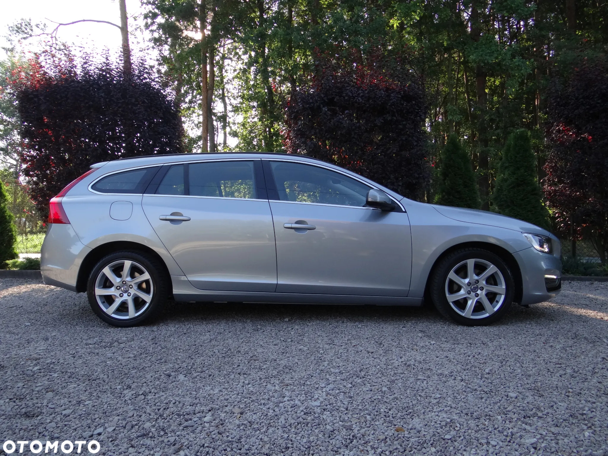 Volvo V60 D4 Geartronic Summum - 13