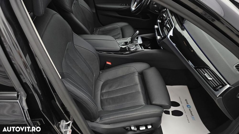 BMW Seria 5 530i xDrive AT - 18