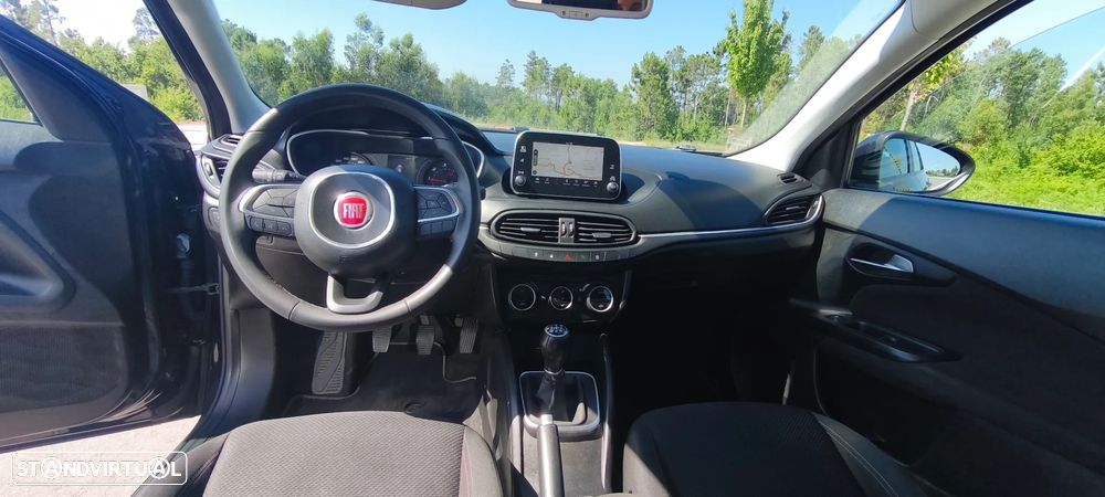 Fiat Tipo Station Wagon 1.3 M-Jet Lounge Tech - 13