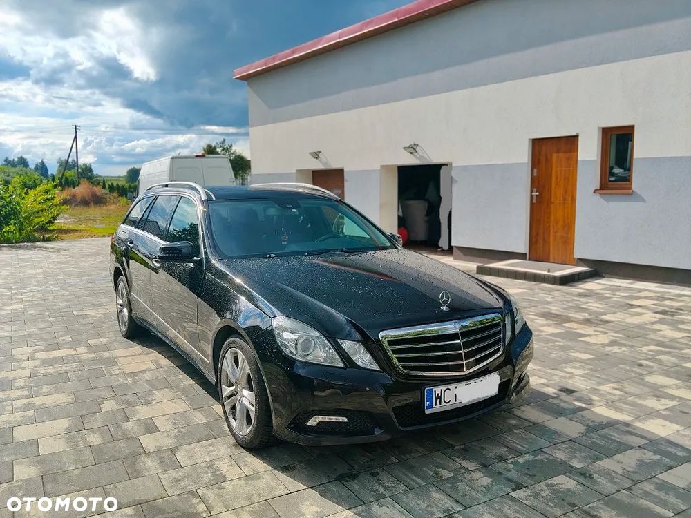 Mercedes-Benz Klasa E 350 CGI BlueEffICIENCY Avantgarde - 13