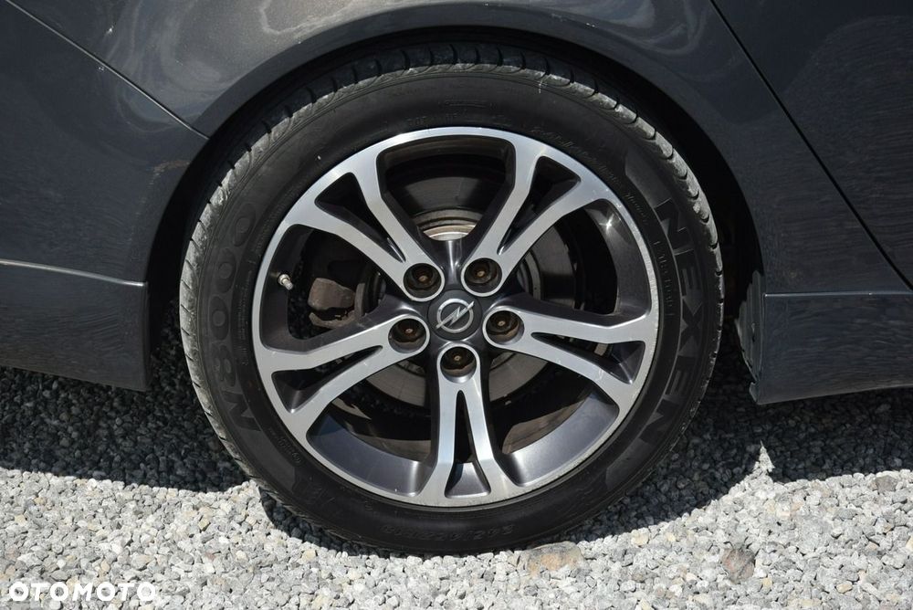 Opel Insignia 2.0 ECOTEC DI Turbo Business Innovation - 12