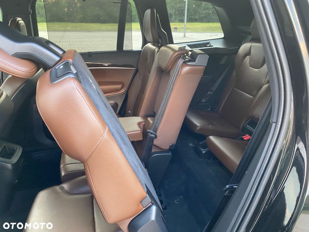 Volvo XC 90 - 16