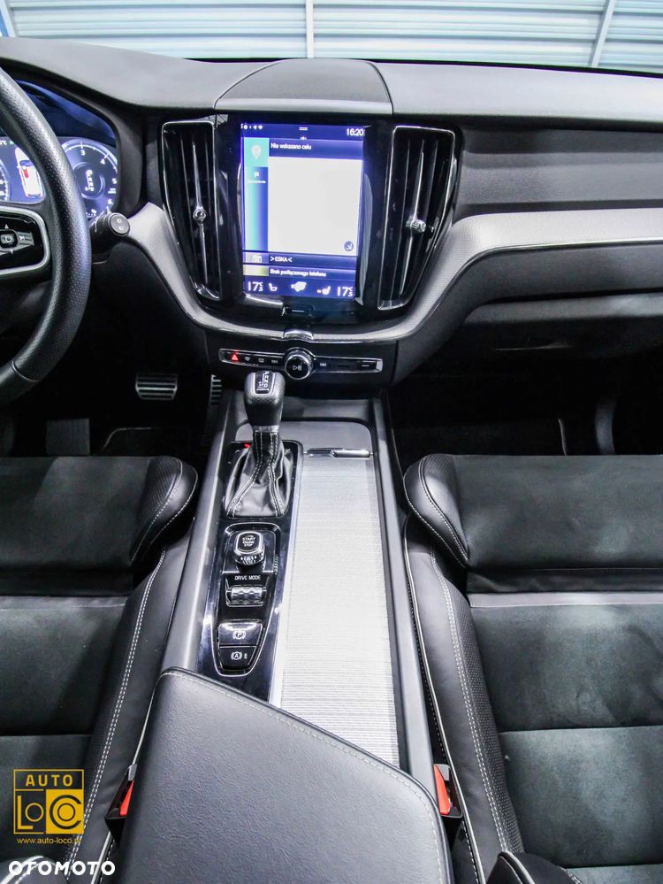 Volvo XC 60 D4 AWD R-Design - 17