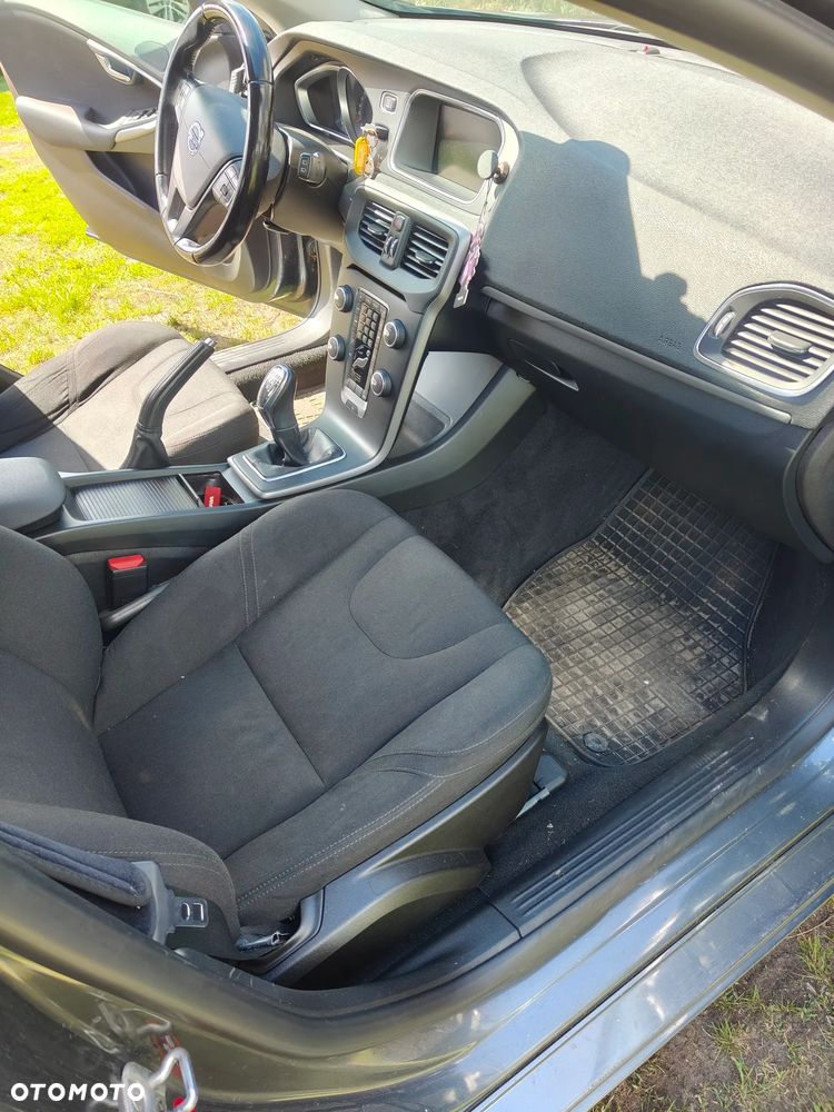 Volvo V40 D2 Kinetic - 11