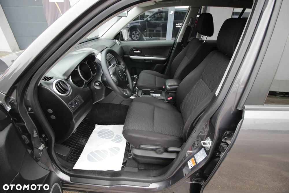 Suzuki Grand Vitara - 13