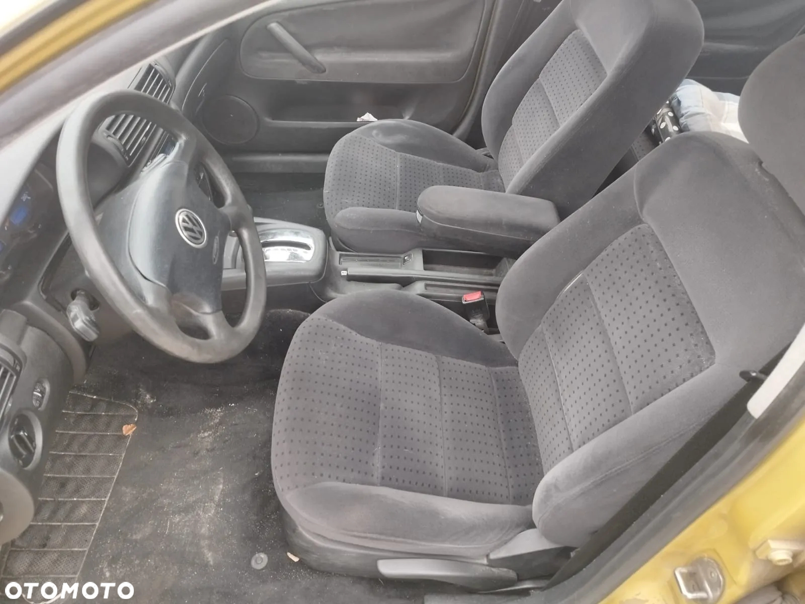 Volkswagen Passat - 22