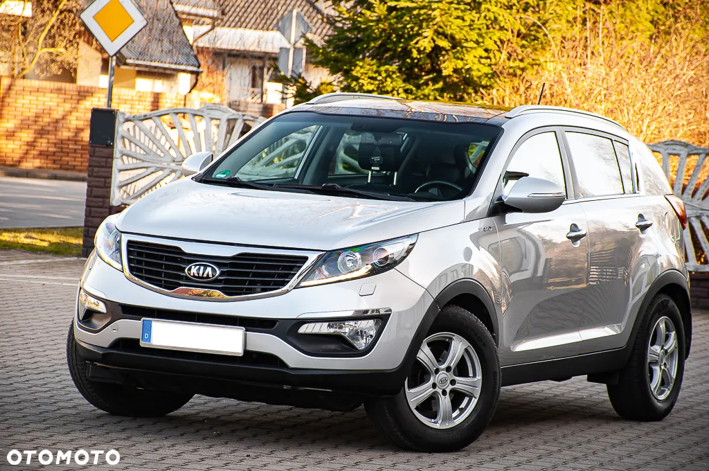 Kia Sportage 2.0 CRDI 4WD Automatik Dream-Team Edition - 2