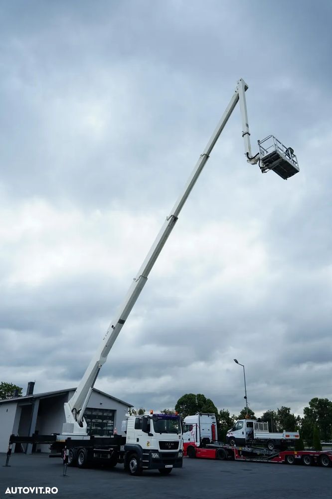 MAN TGS 26.400 / Platformă de lucru aeriană / 6x4 / PALFINGER WT 530 / ÎNĂLȚIME DE LUCRU 53 M / / CAPACITATE DE RIDICARE 600 KG - 5 PERSOANE / MANUALĂ - 7