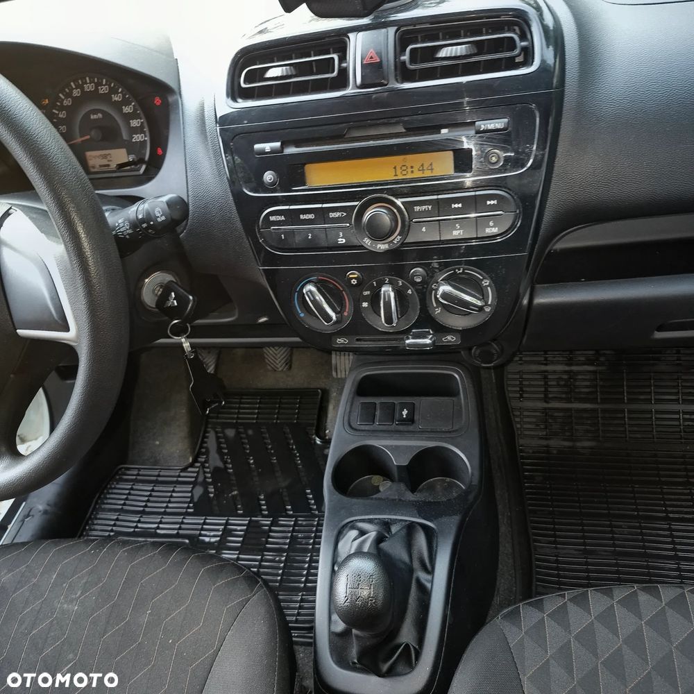 Mitsubishi Space Star 1.2 AS&G Invite - 7