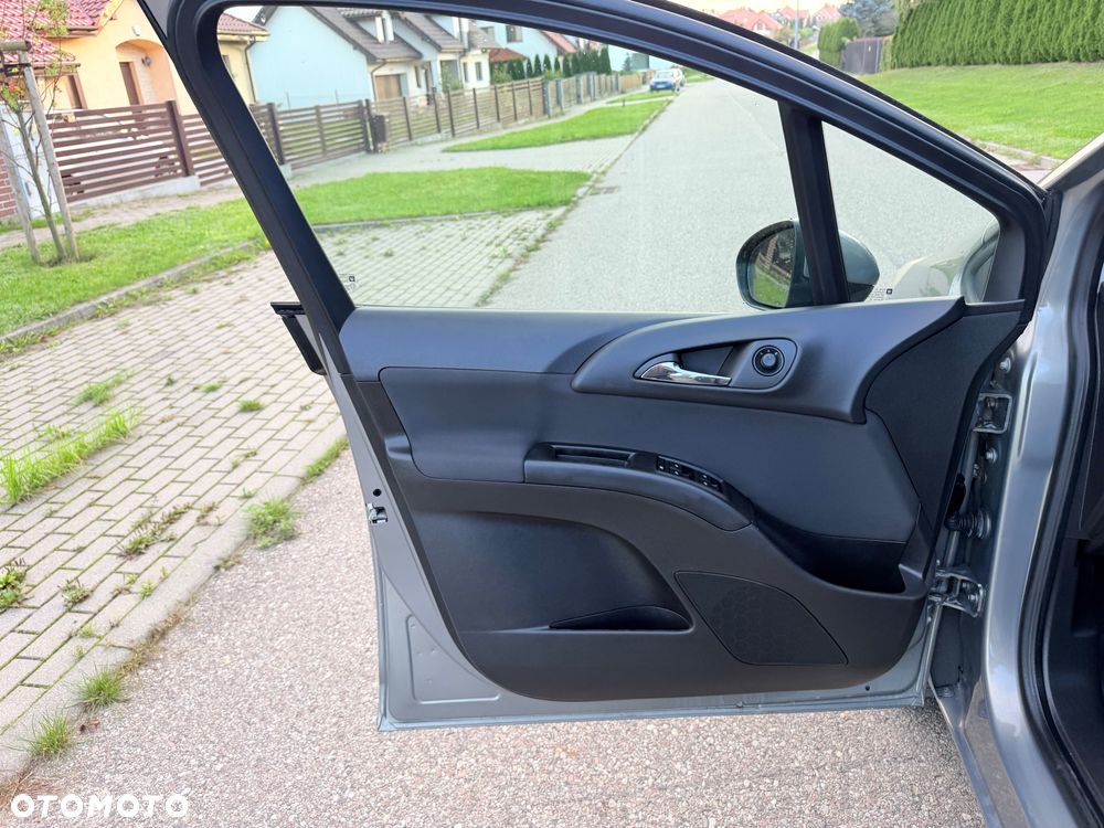 Opel Meriva - 19
