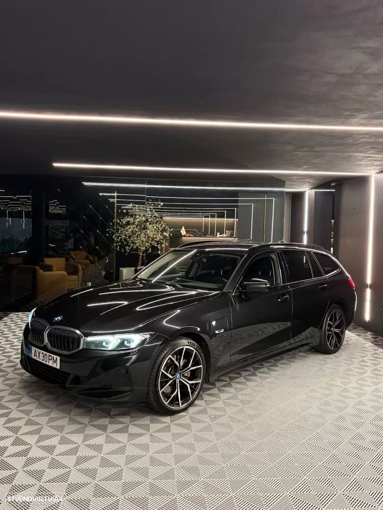 BMW 320 e Corporate Edition Auto - 1
