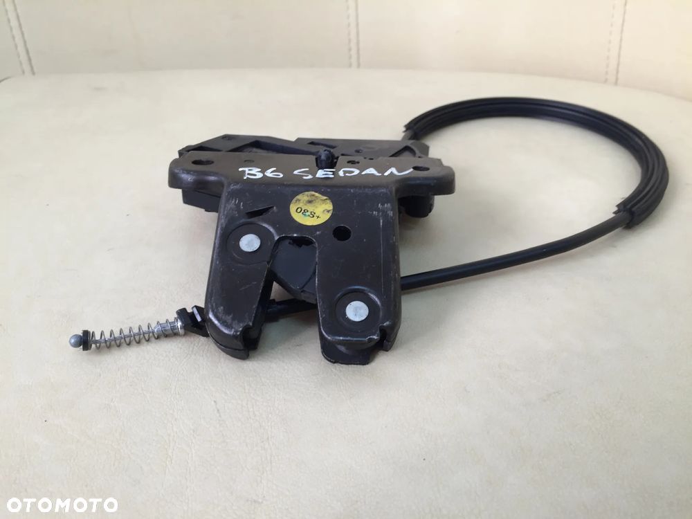 ZAMEK KLAPY TYŁ BAGAŻNIKA VW PASSAT B6 AUDI A4 B7 A6 C6 SEDAN 4E0827505C 4F5827505B 3C5827531D - 3