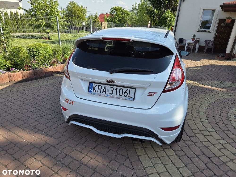 Ford Fiesta ST2 - 6