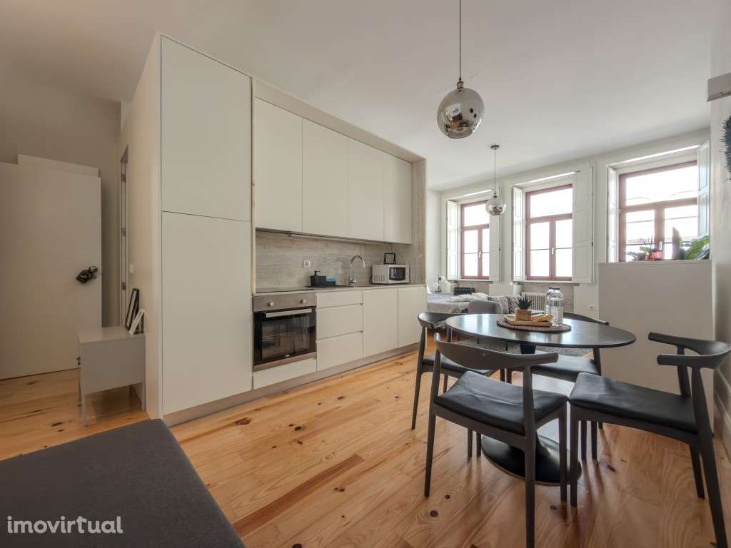 Apartamento T0 - Centro do Porto - Grande imagem: 4/11