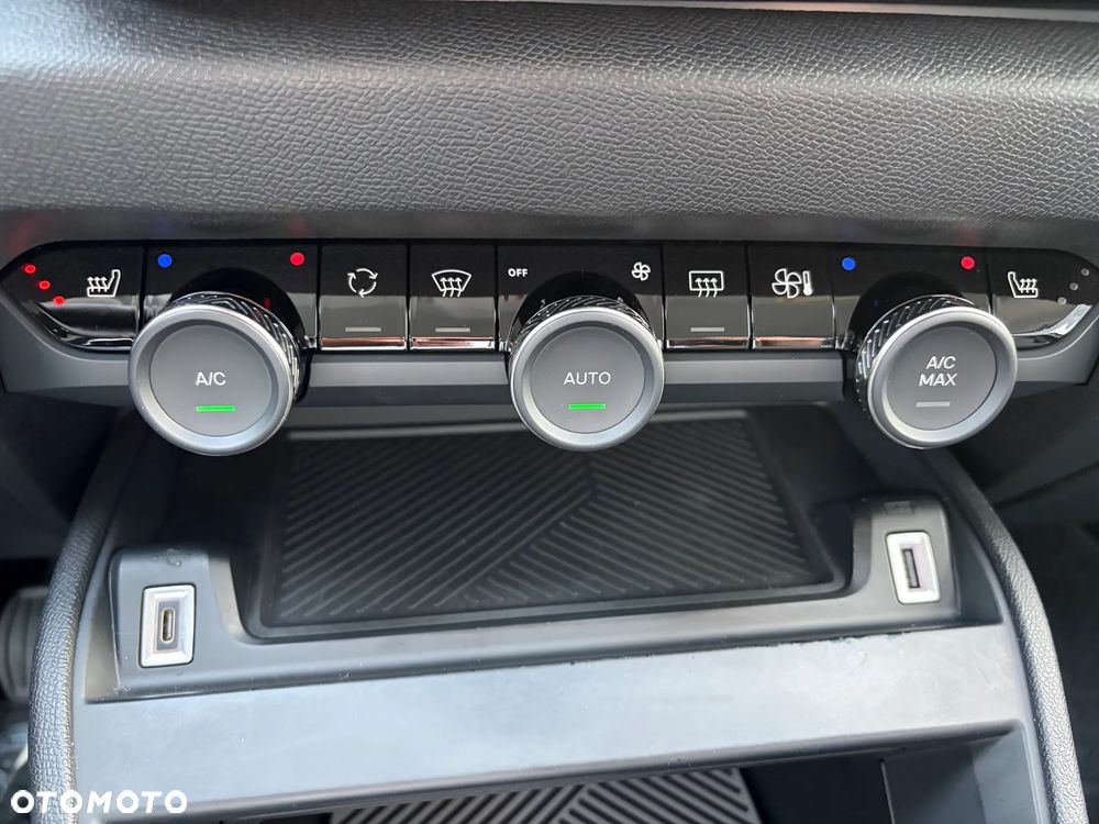Citroën C4 1.2 PureTech Plus S&S - 17