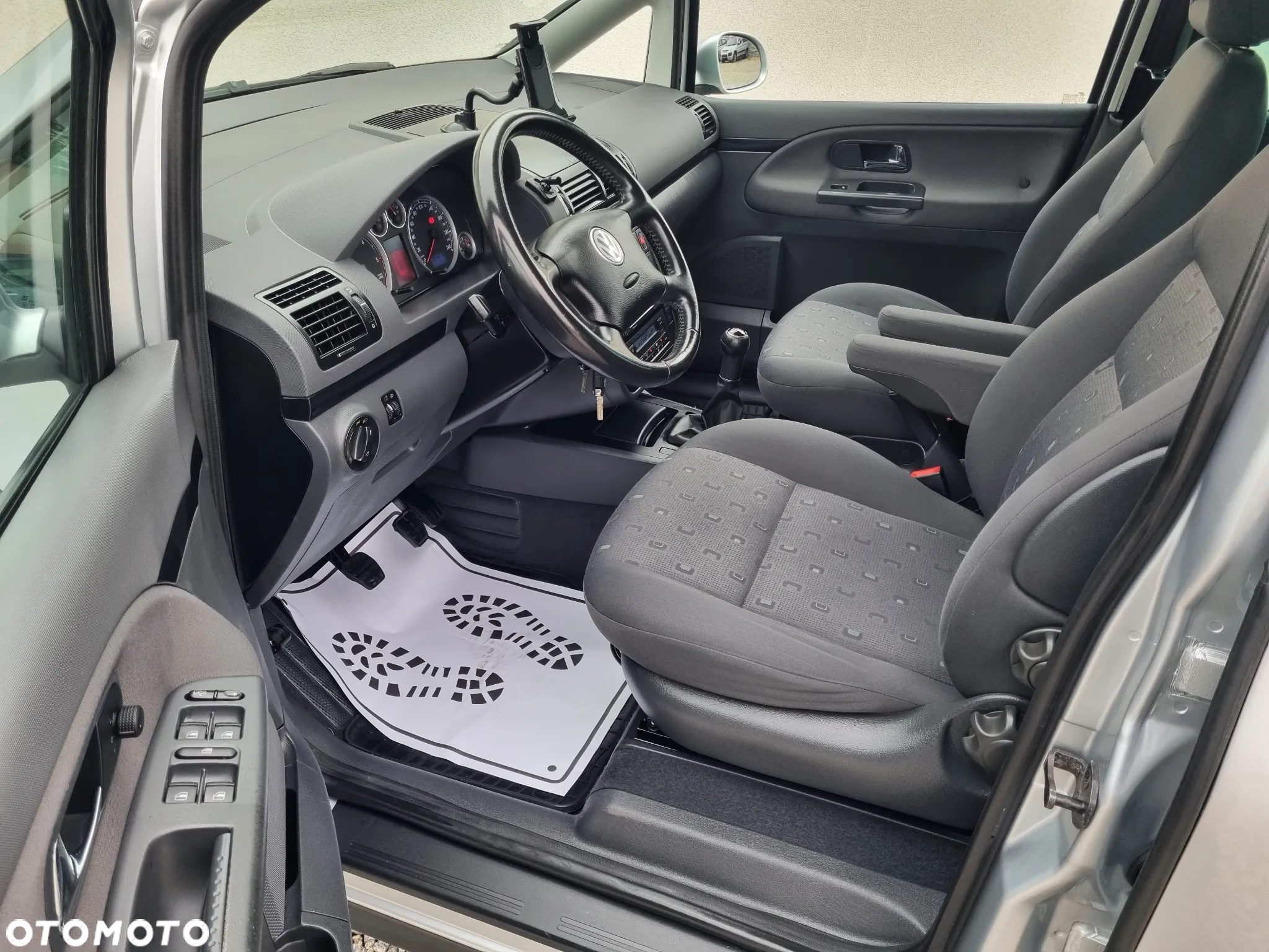 Volkswagen Sharan 1.9 TDI Exclusive Edition II - 8