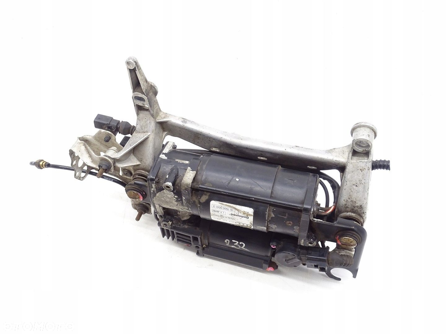 KOMPRESOR ZAWIESZENIA AUDI Q7 4L 7L8616006C 7L0616879 - 3