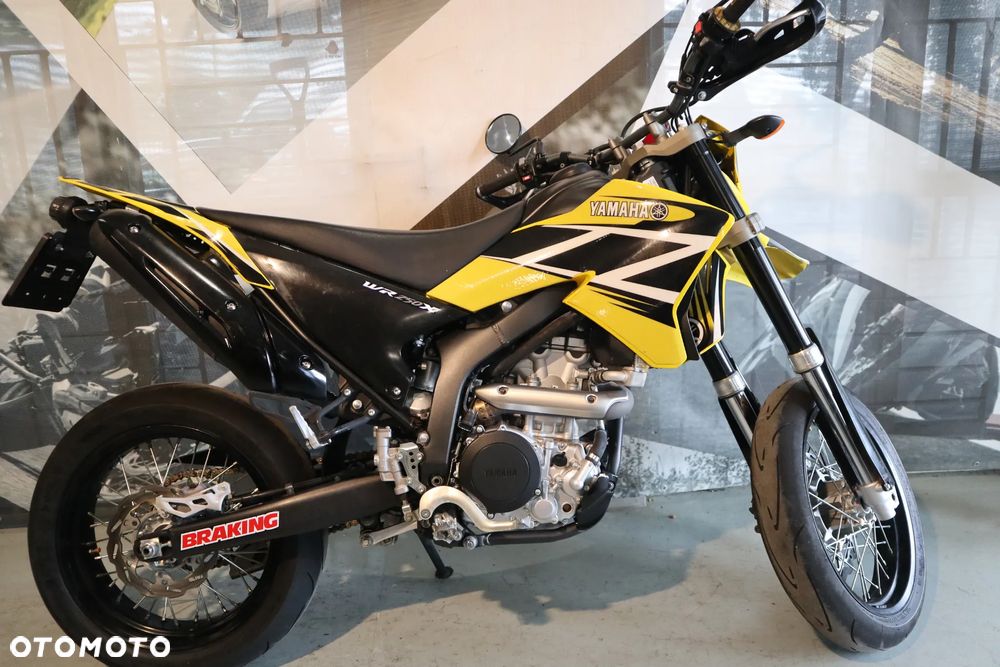 Yamaha WR - 15
