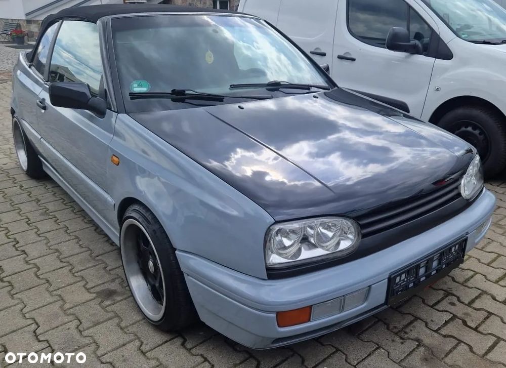 Volkswagen Golf 1.8 GT - 11