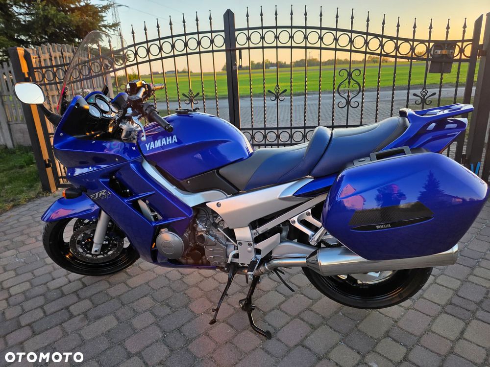 Yamaha FJR - 19
