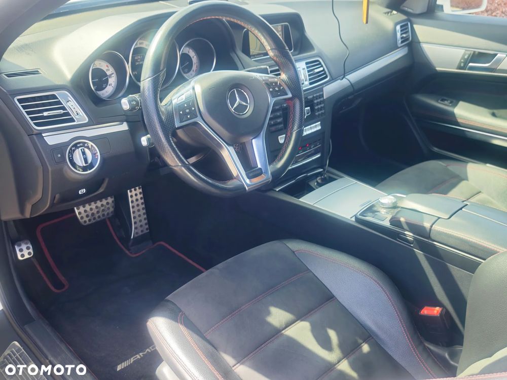 Mercedes-Benz Klasa E 250 7G-TRONIC - 32