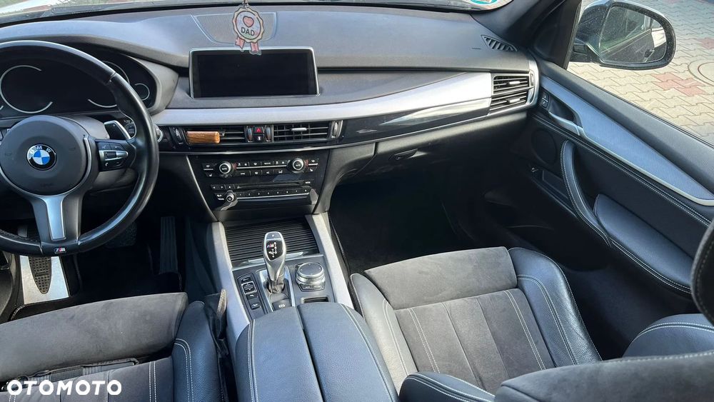 BMW X5 M M50d - 13