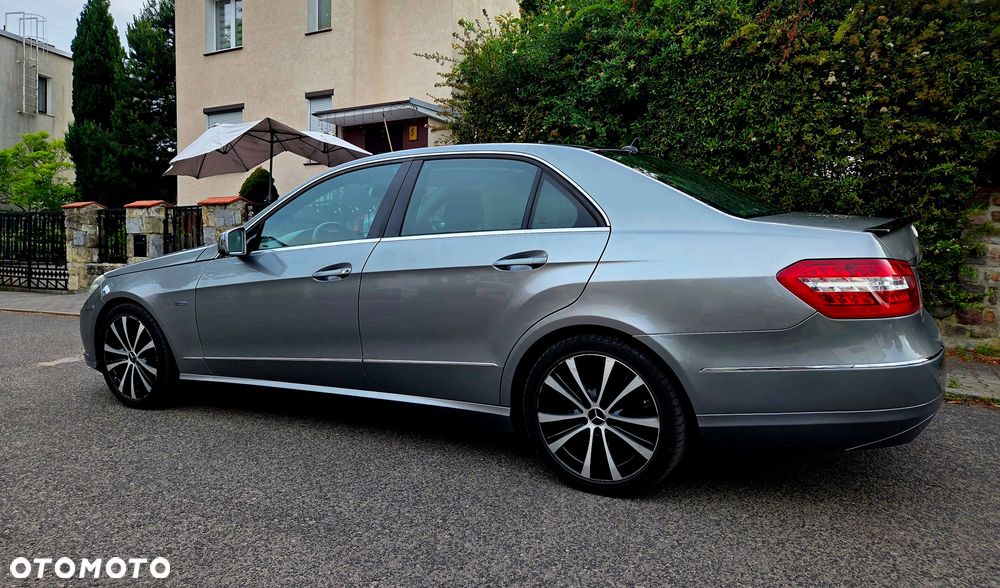 Mercedes-Benz Klasa E 350 CDI BlueEff Elegance - 4