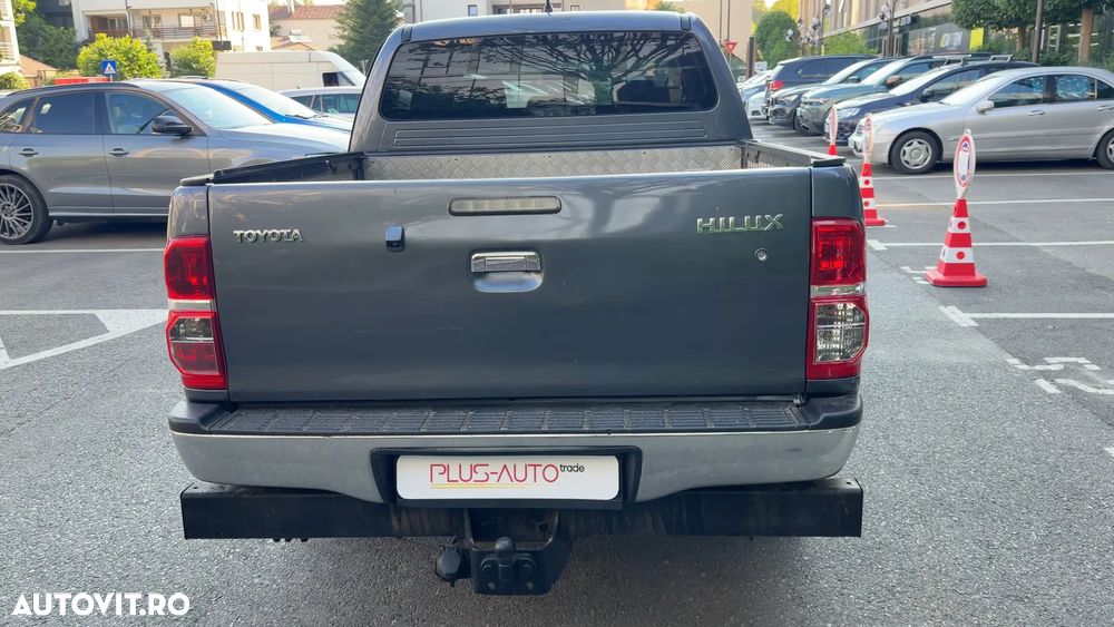 Toyota Hilux 4x4 Cabina Dubla Style - 13