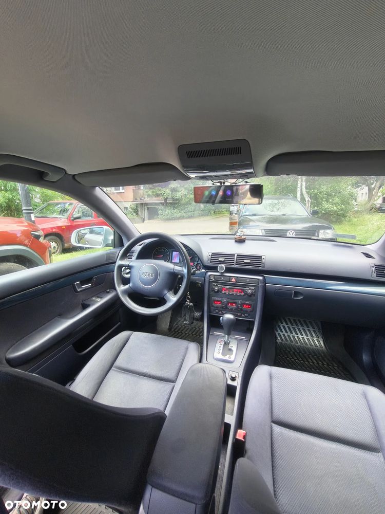 Audi A4 Limousine - 6