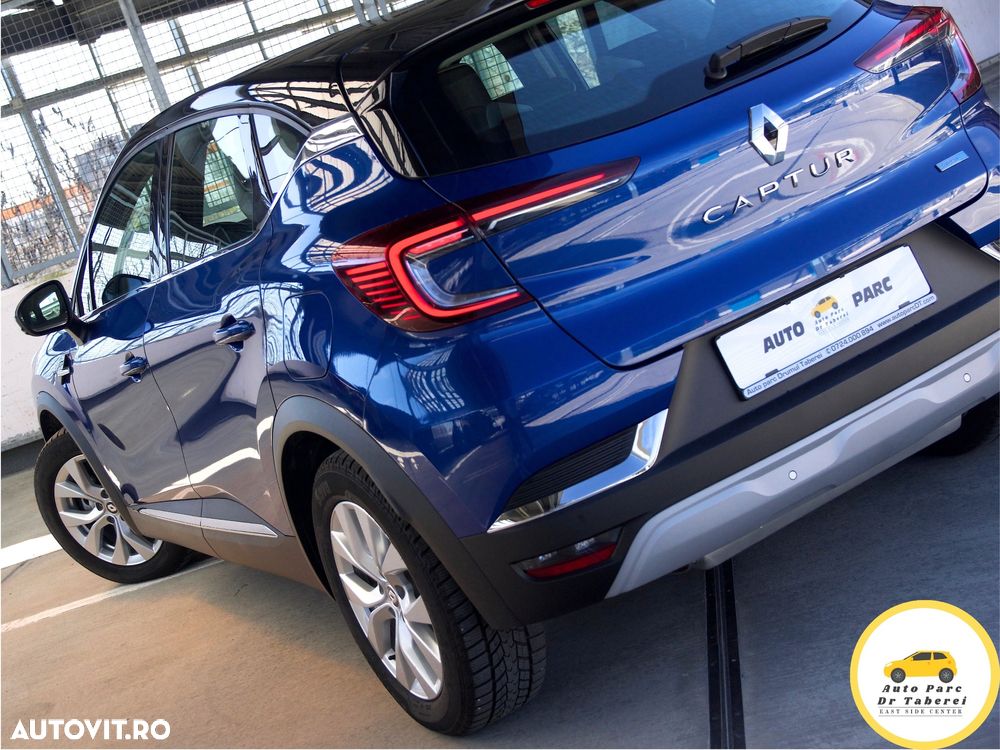 Renault Captur PHEV 160 Techno - 16