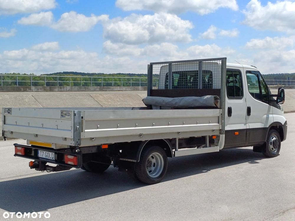 Mercedes-Benz Sprinter - 19