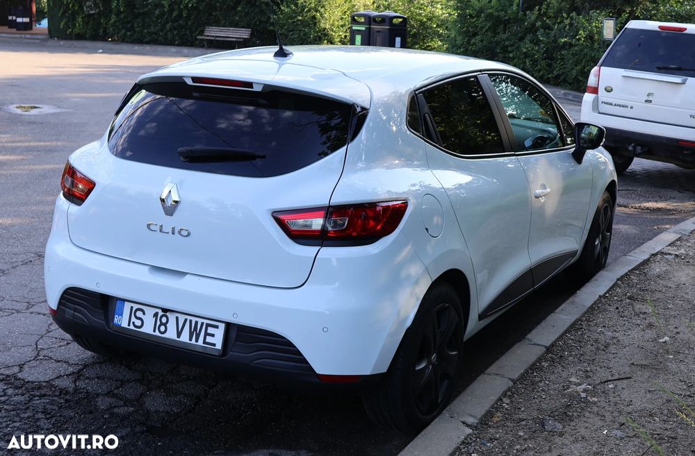 Renault Clio 1.2 16V 75 Dynamique - 8