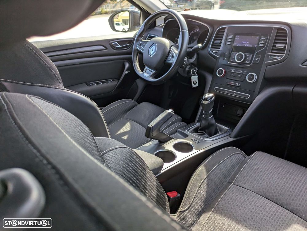 Renault Mégane Sport Tourer 1.5 dCi Zen - 11