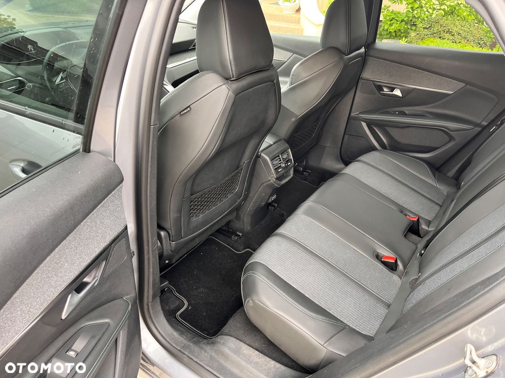 Peugeot 3008 1.2 PureTech Allure Pack S&S EAT8 - 14