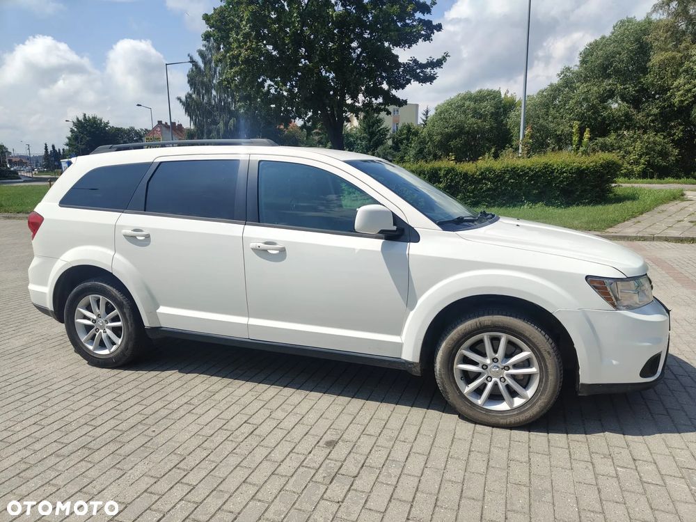 Dodge Journey 2.7 V6 R/T - 11