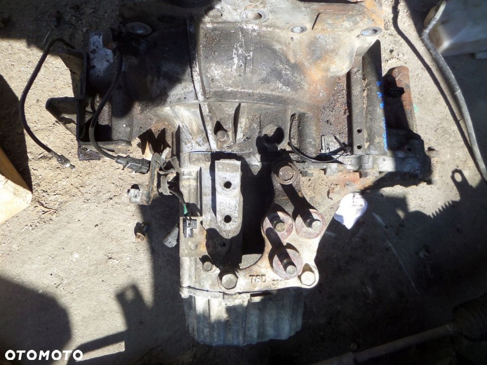 10960 SKRZYNIA BIEGÓW KIA CARENS II 02-06 1.8 B - 1