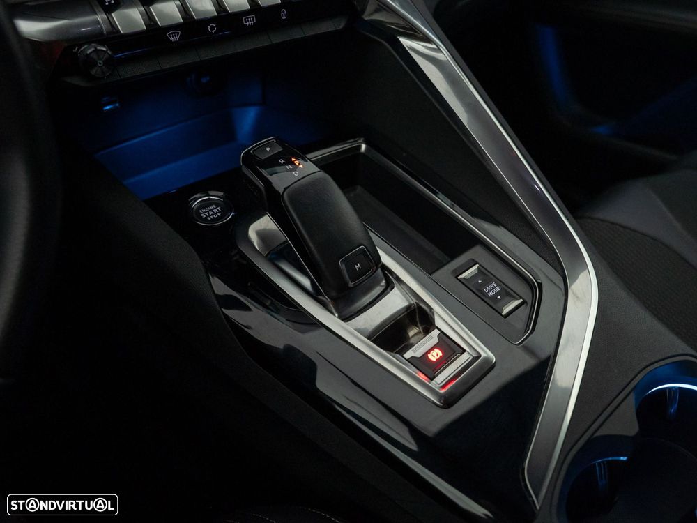 Peugeot 3008 1.5 BlueHDi GT EAT8 - 25