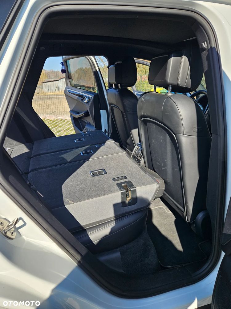 Porsche Macan - 15