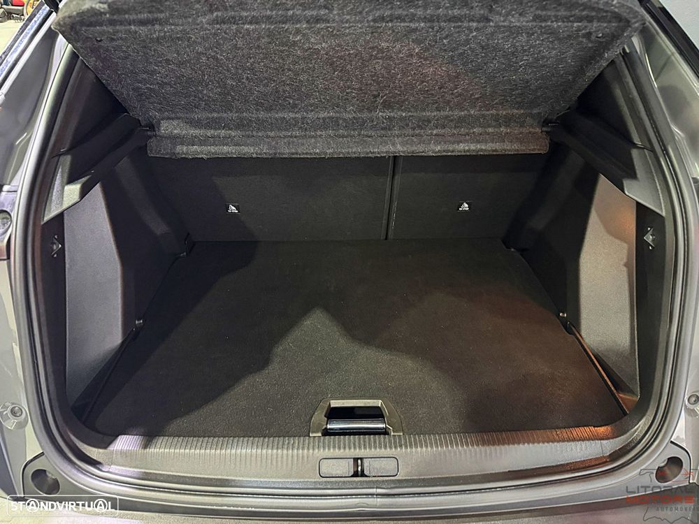 Peugeot 2008 1.2 PureTech Allure - 10