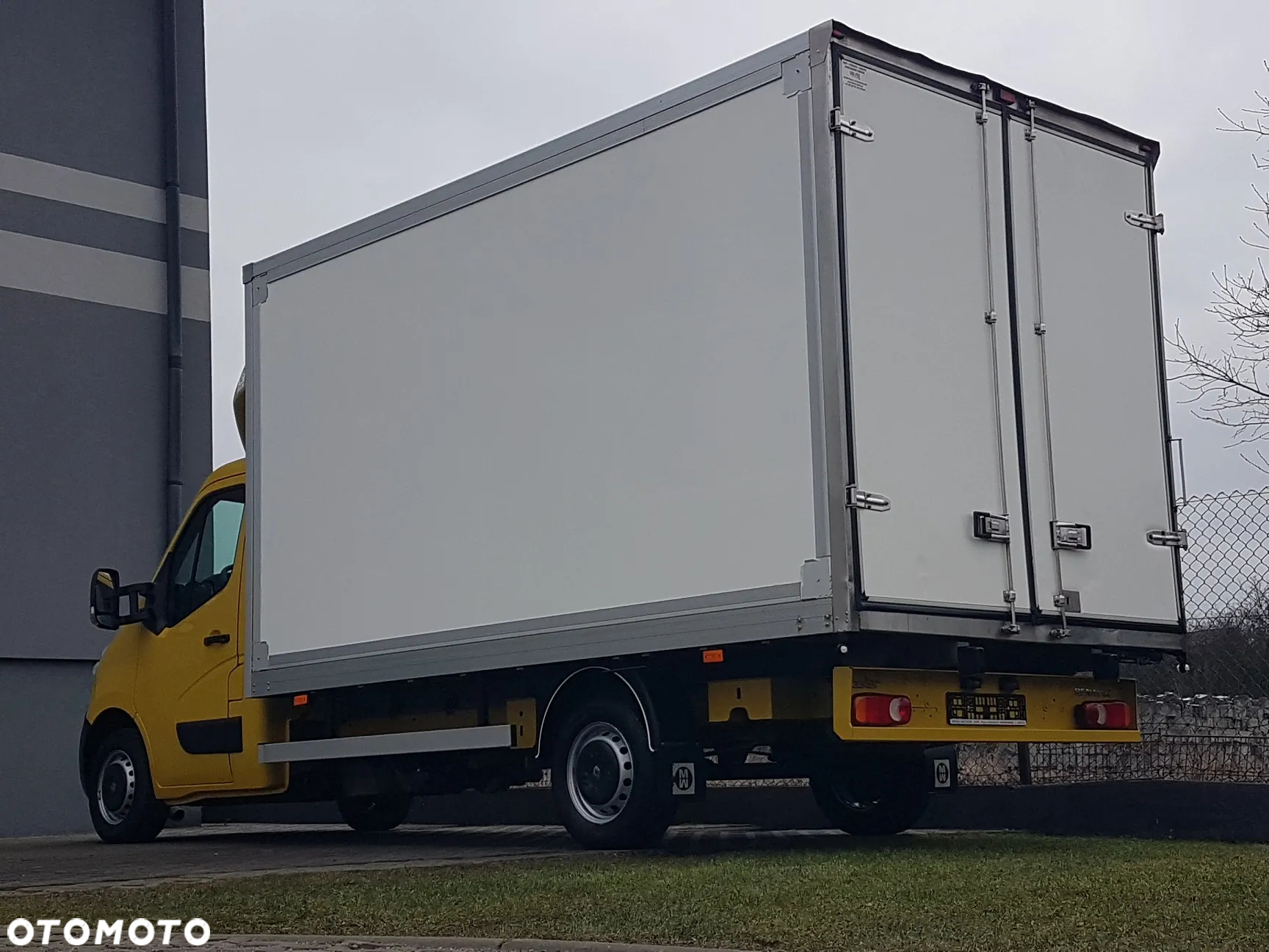 Renault MASTER KONTENER 8EP 4,21x2,23x2,22 KLIMA MANUAL KRAJOWY 6-BIEGÓW - 28