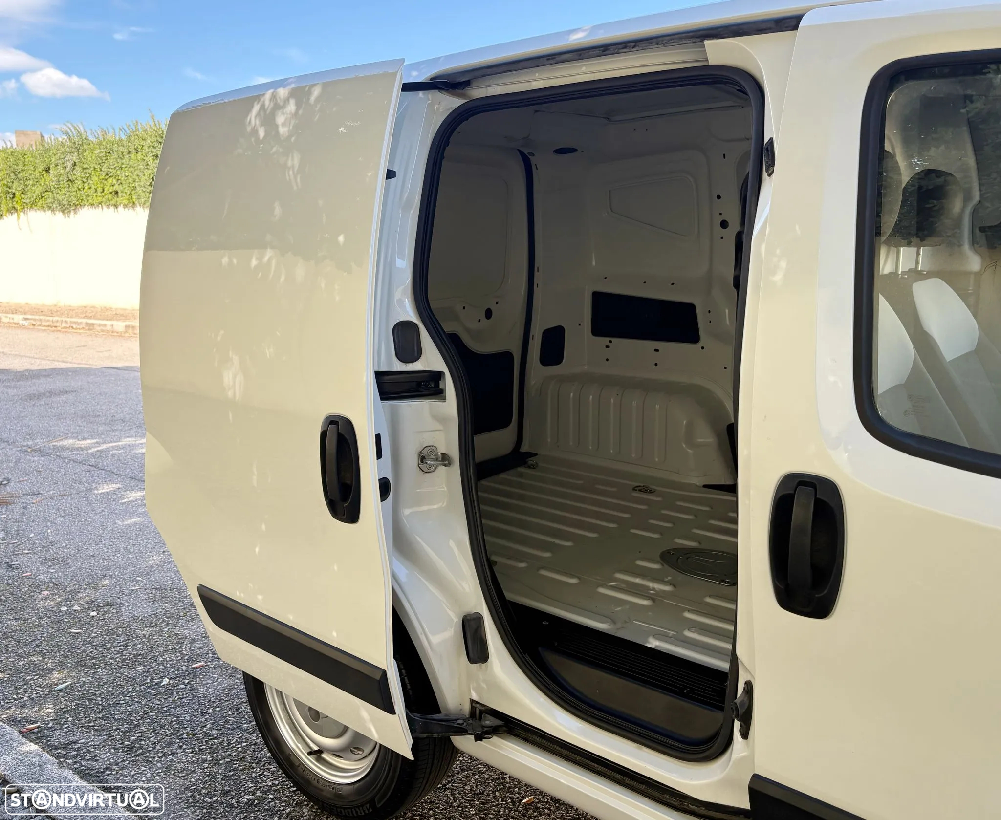 Fiat Fiorino 1.3 M-Jet - 15