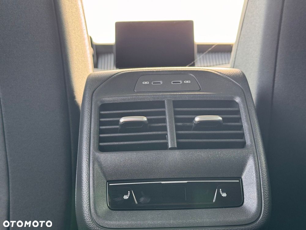 Skoda Superb 2.0 TDI SCR Drive DSG - 19