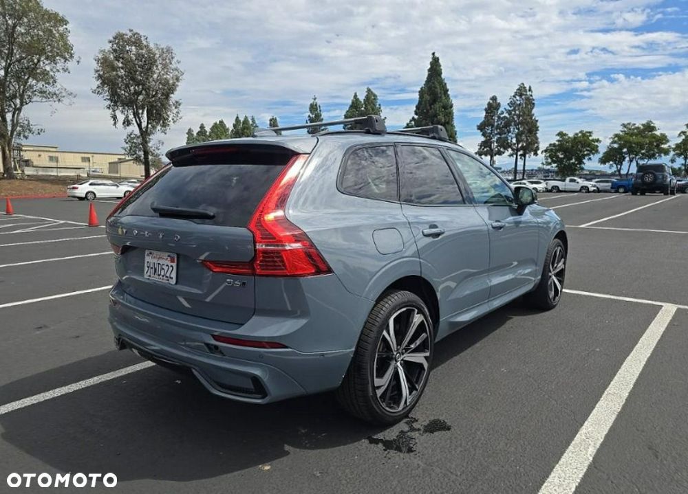 Volvo XC 60 B6 B AWD Ultimate Dark - 5