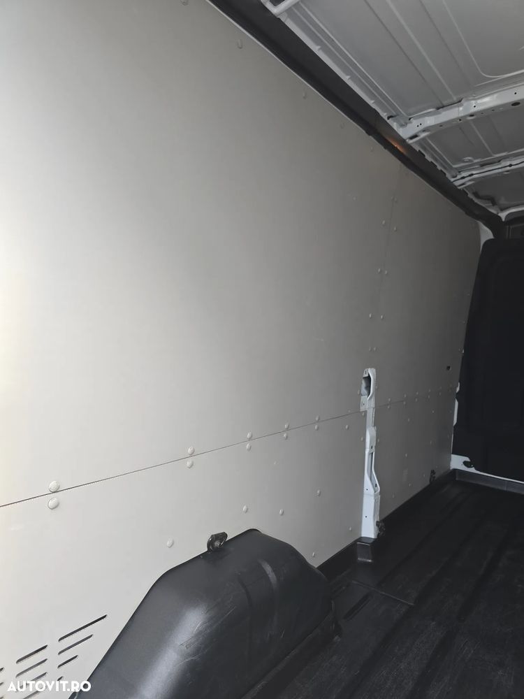 Ford Transit - 13